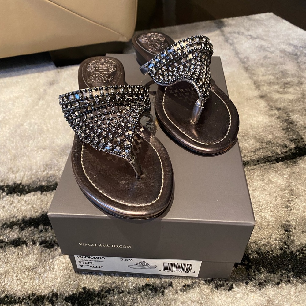 Vince Camuto low wedge with beautiful detail